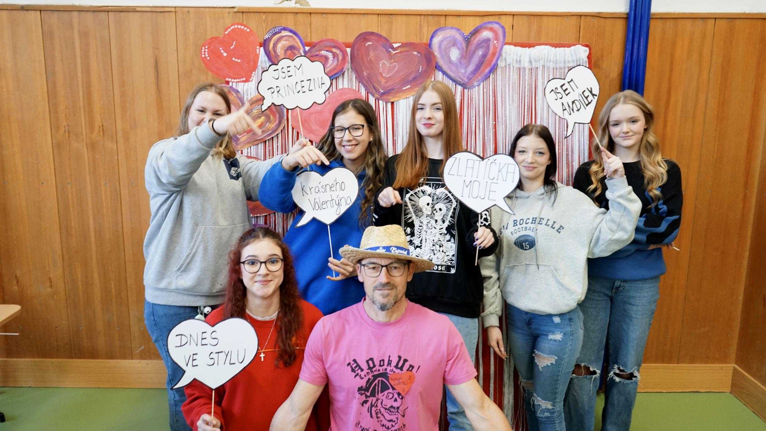 Den přátelství a lásky na 2. stupni aneb slavíme svátek svatého Valentýna