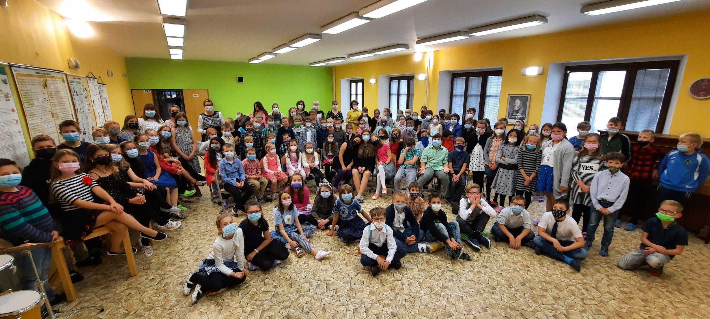 Vyfikni se, chovej se slušně a vždy fér! ZŠ Jeseník prožila Suit Up Day.