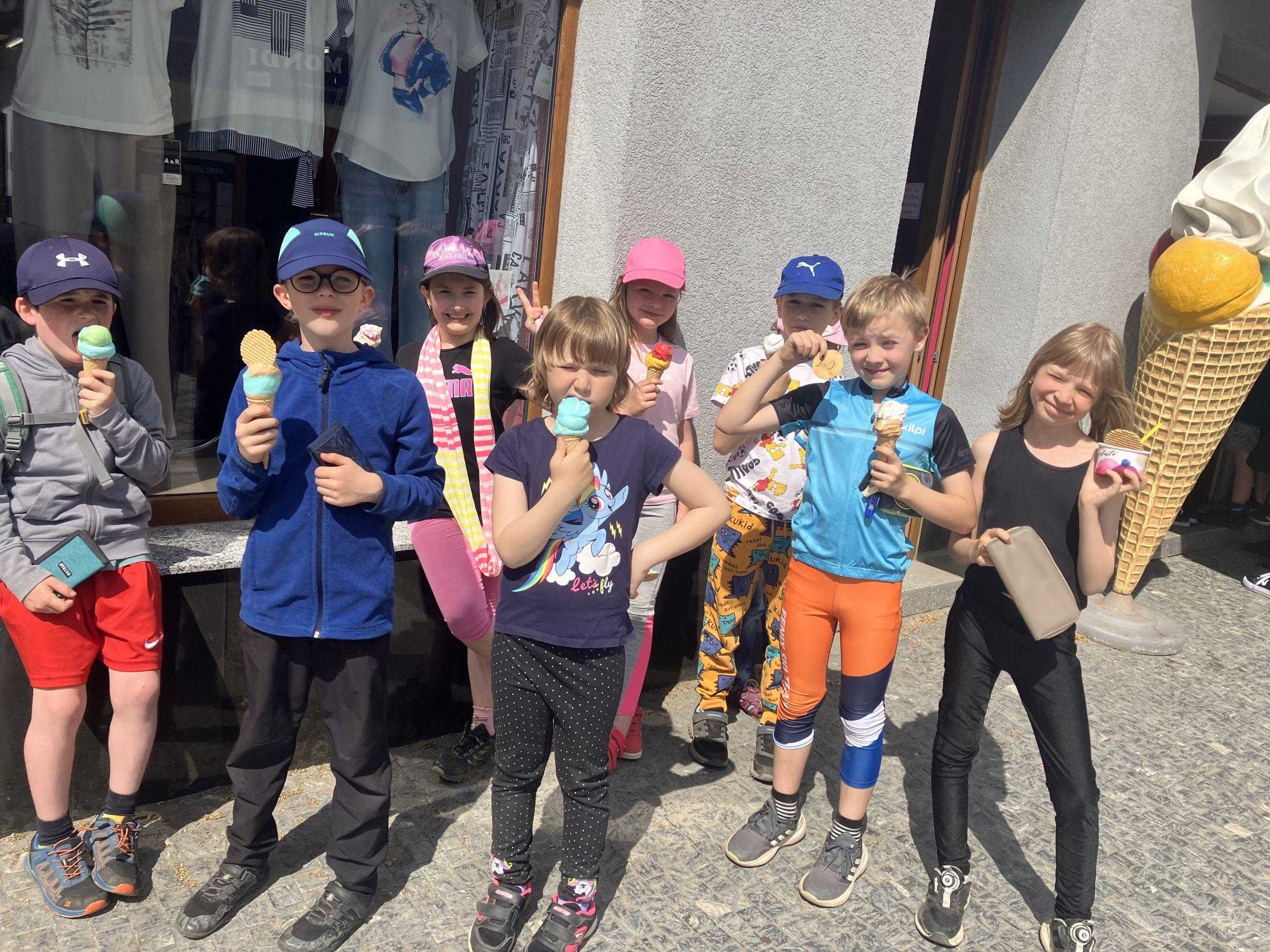 Družina v měsících květnu a červnu
