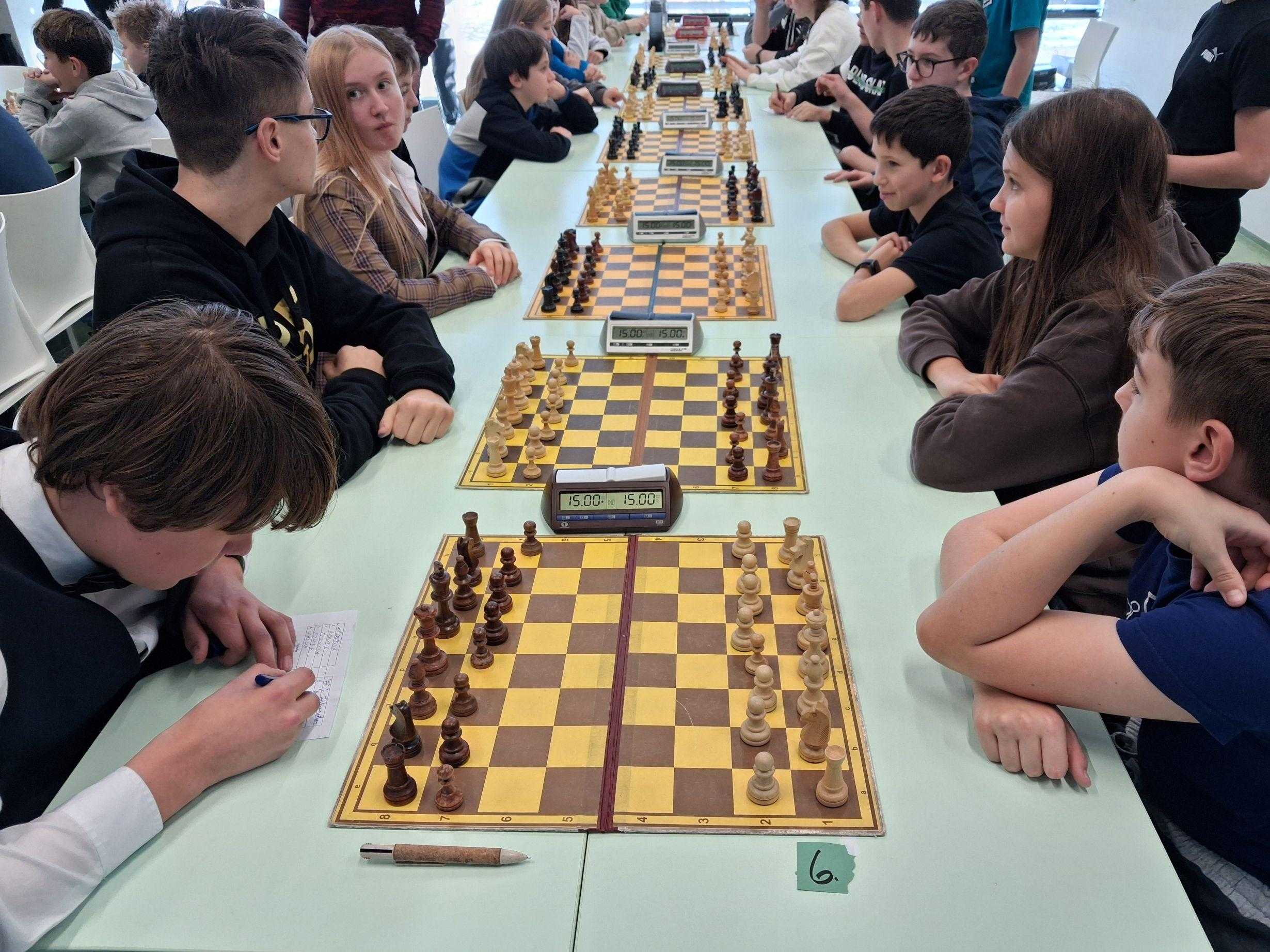 Naši žáci na krajském kole šachového přeboru