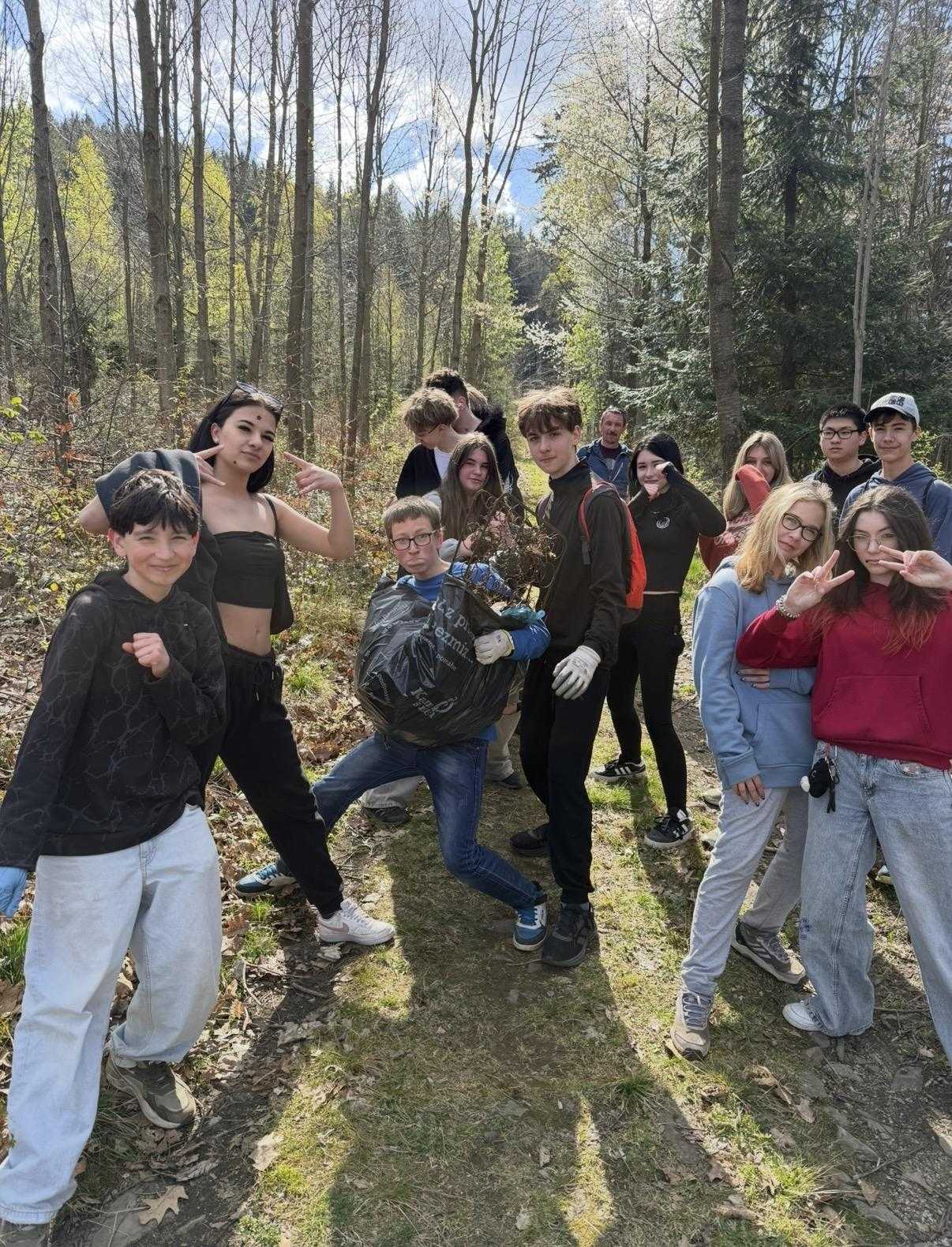 Ukliďme Jeseník – naši žáci v akci