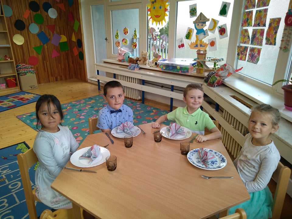 Vyfikni se, chovej se slušně a vždy fér! ZŠ Jeseník prožila Suit Up Day.