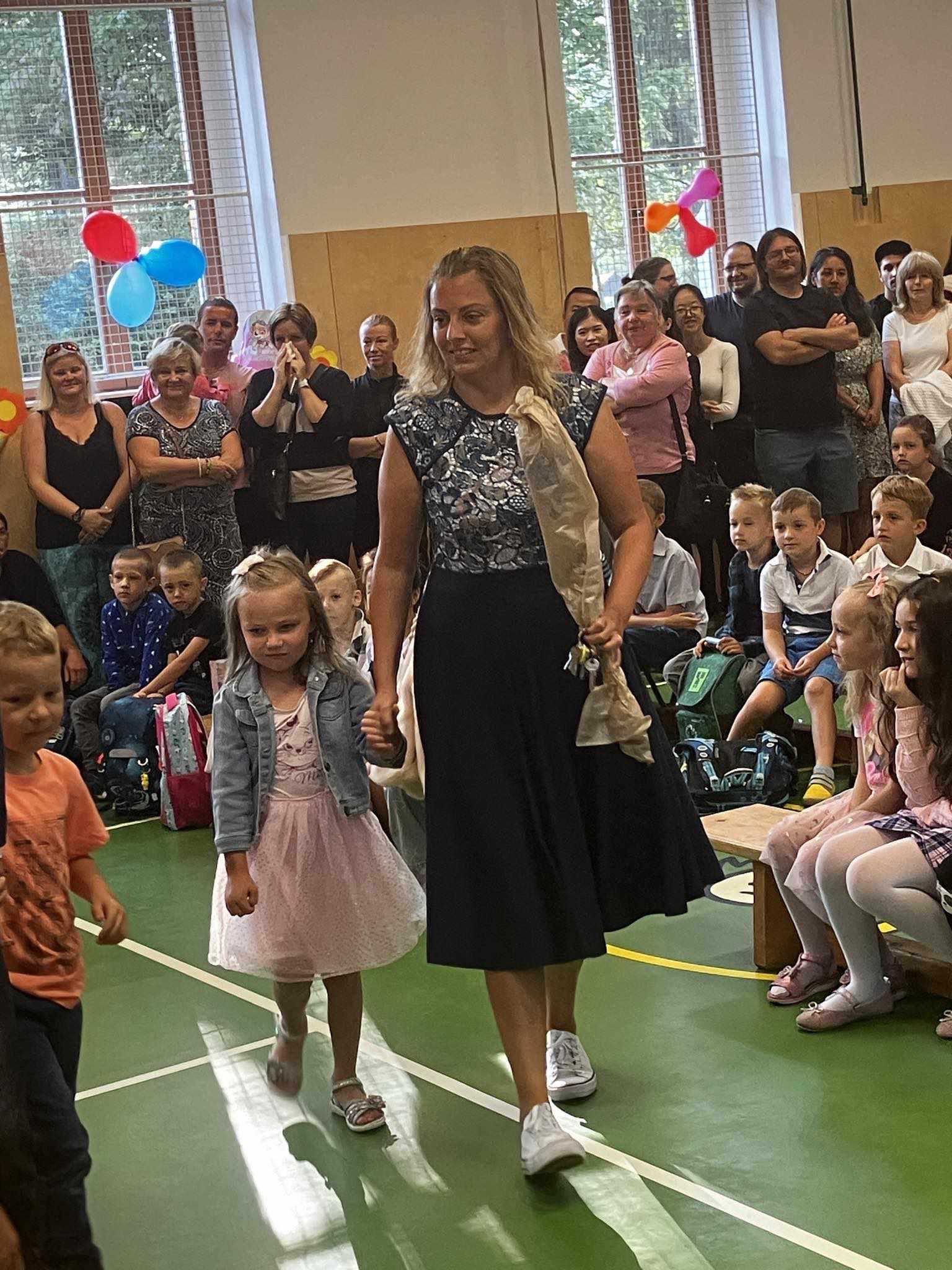 Slavnostní přivítání prvních ročníků a přípravné třídy.