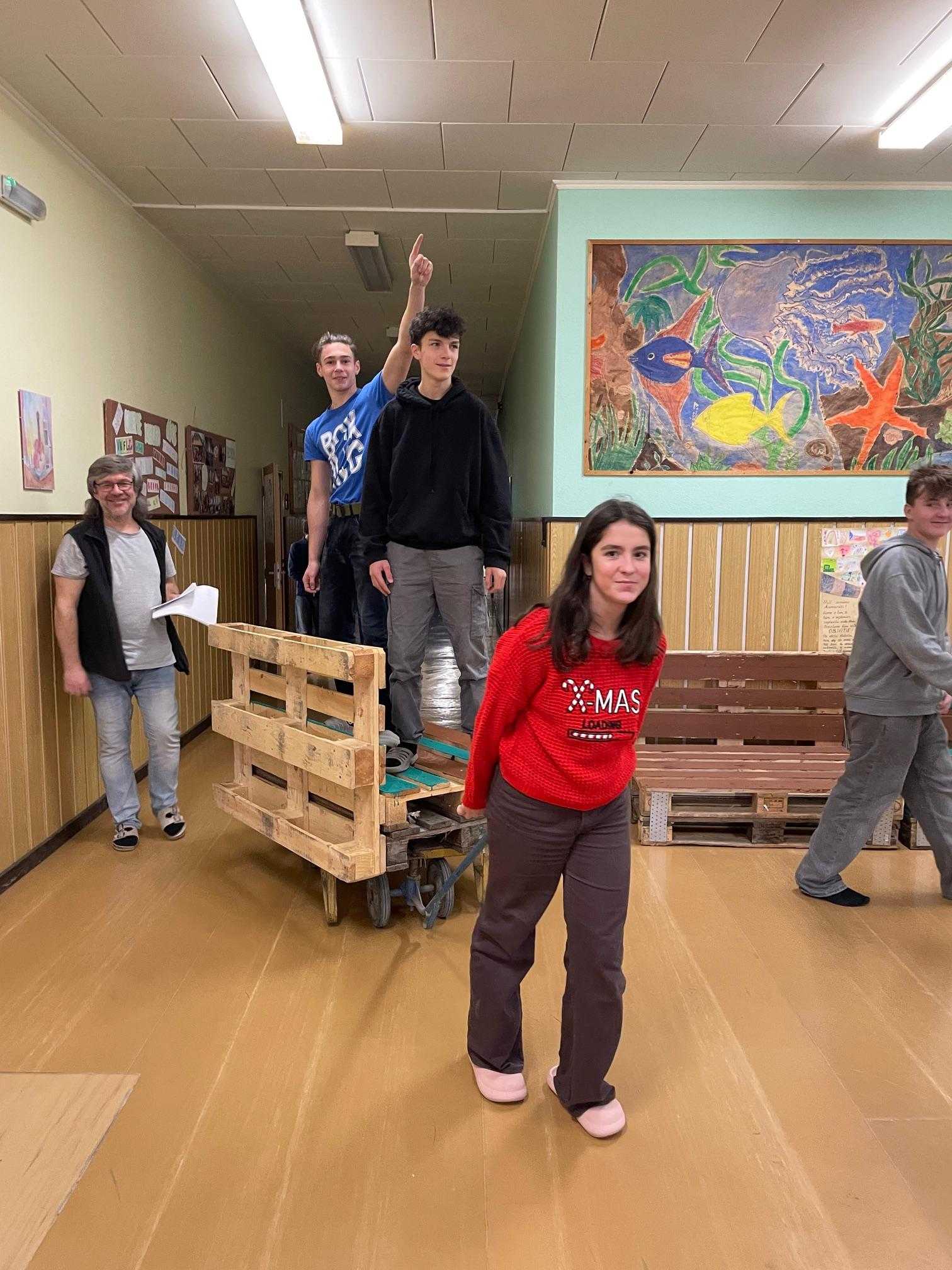 Informace o průběhu projektu EXTRATŘÍDA - RELAXÓNA očima žákovského realizačního týmu