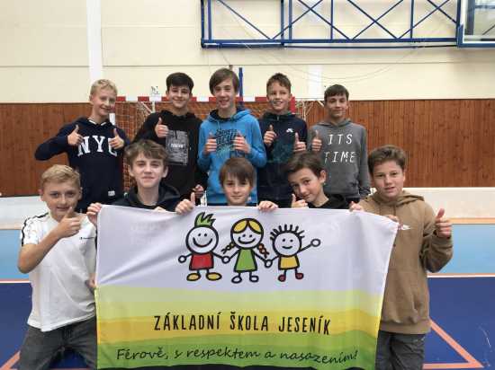 Vítězství mladších žáků ve florbalu